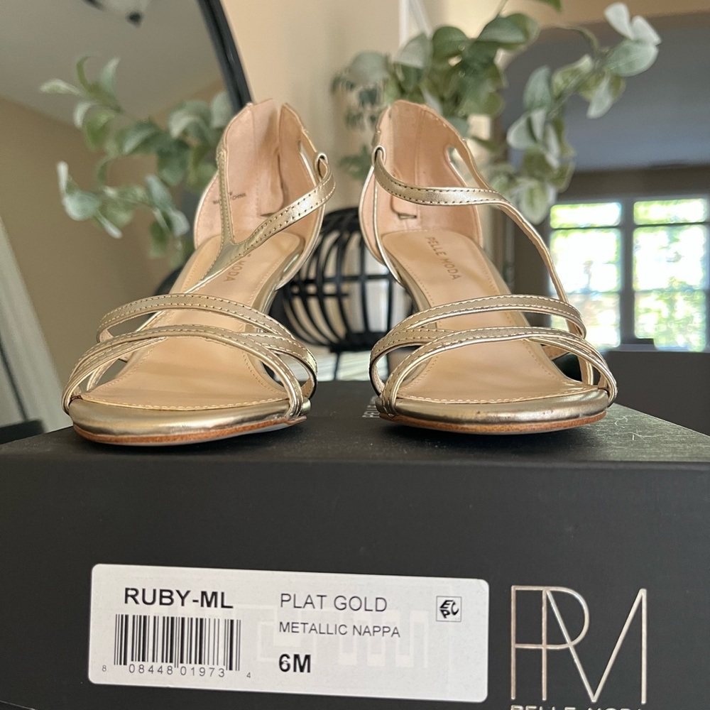 Belle Moda Metallic Strappy Heels